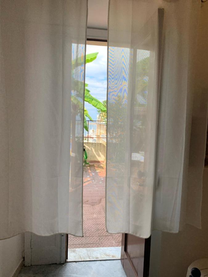 B&B Villa Delle Rondini Vibo Valentia Marina Extérieur photo