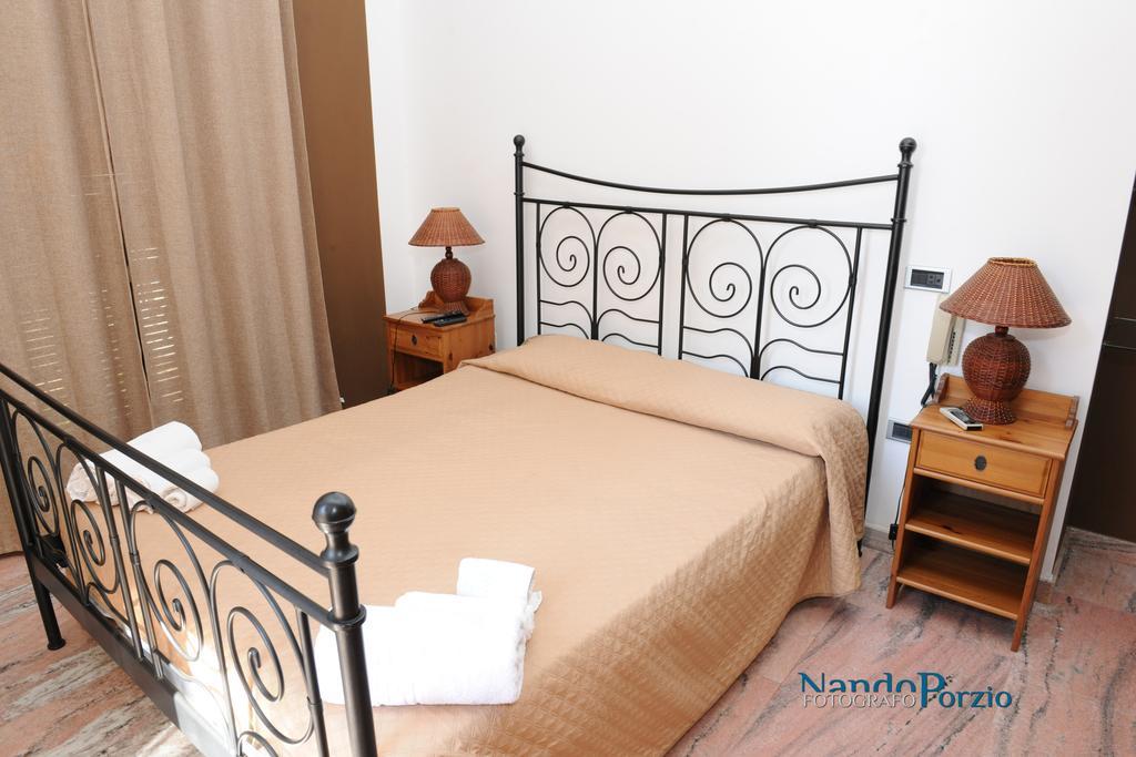 B&B Villa Delle Rondini Vibo Valentia Marina Extérieur photo